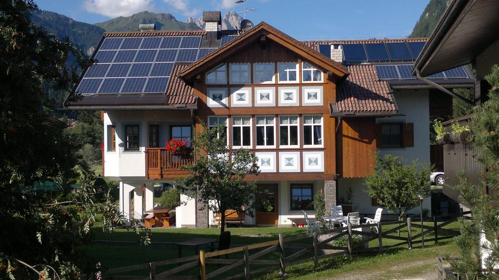 Apartmán Casa Guido E Laura Pozza di Fassa Exteriér fotografie